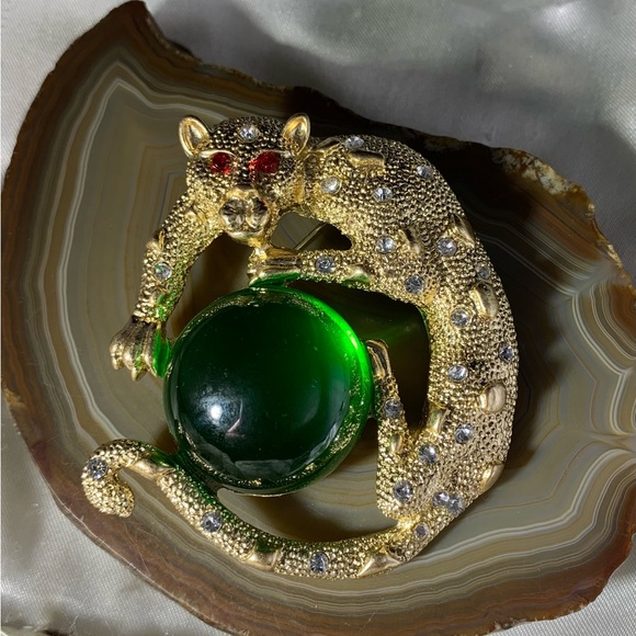LEOPARD CAT RHINESTONE  GOLD PLATED GAUDY GREEN GLASS JELLY BELLY BROOCH - Picture 4 of 5